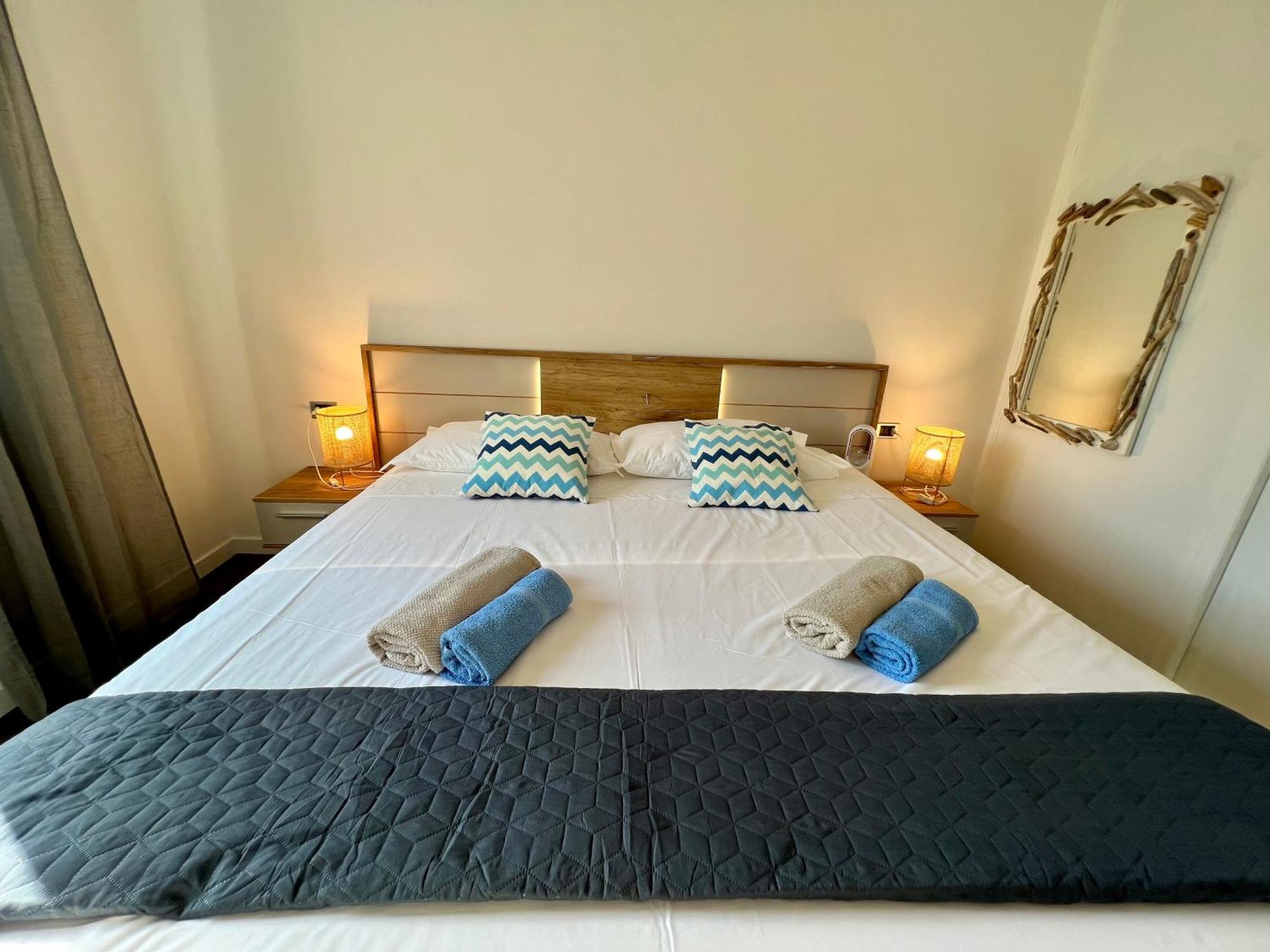 Vila Vera Seafront Apartments Сумартін Екстер'єр фото